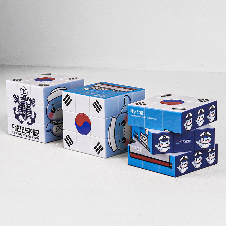 군화와고무신(gunhwawa gomusin) 군화와고무신 해군 마린코어 큐브