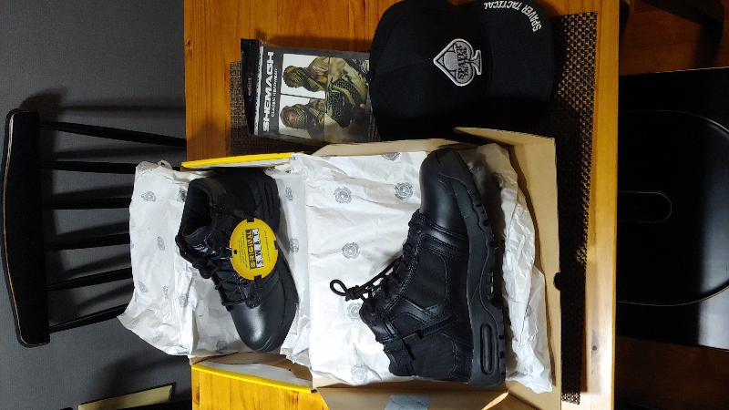 생각보다 발이 편합니다.