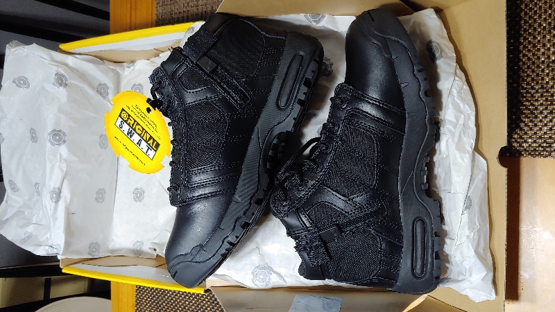 생각보다 발이 편합니다.