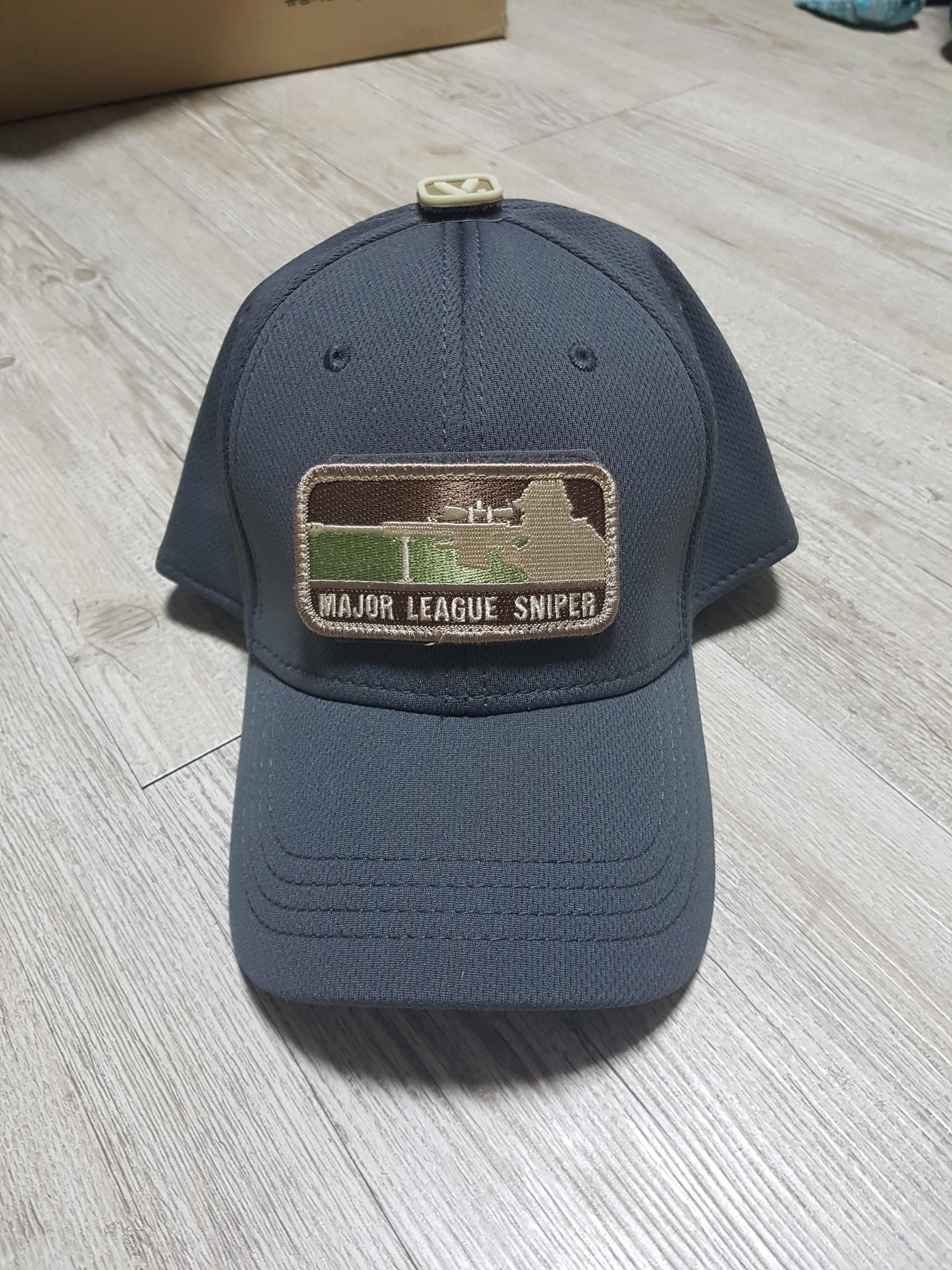 가방에 부착하려 했었는데...