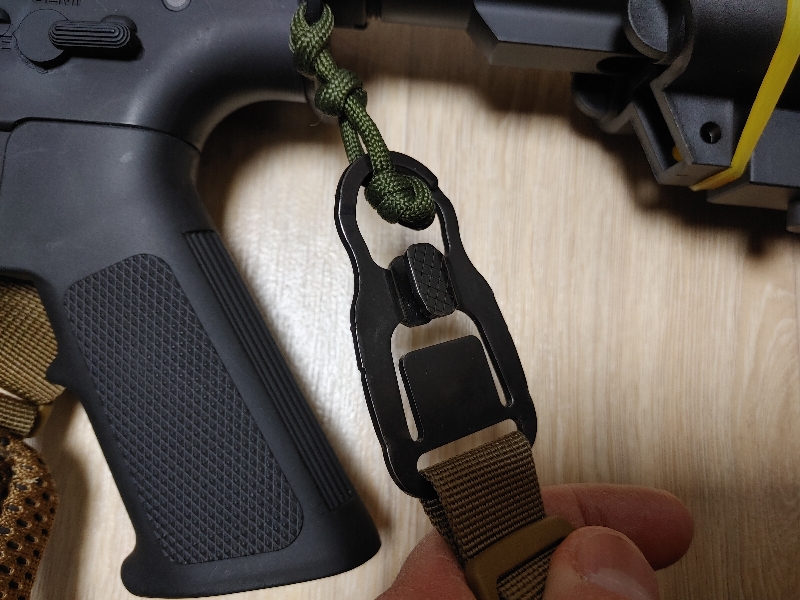 탄탄하고 단순해서 좋습니다