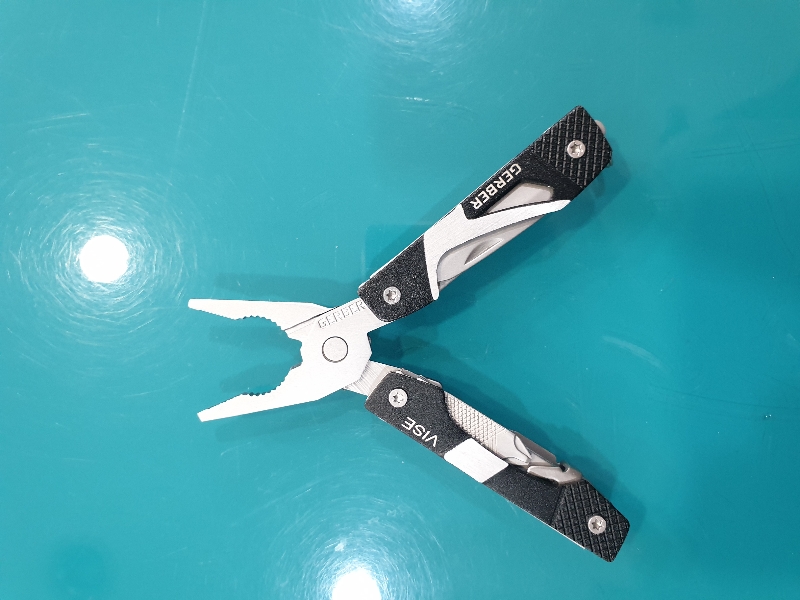 작고 단단합니다