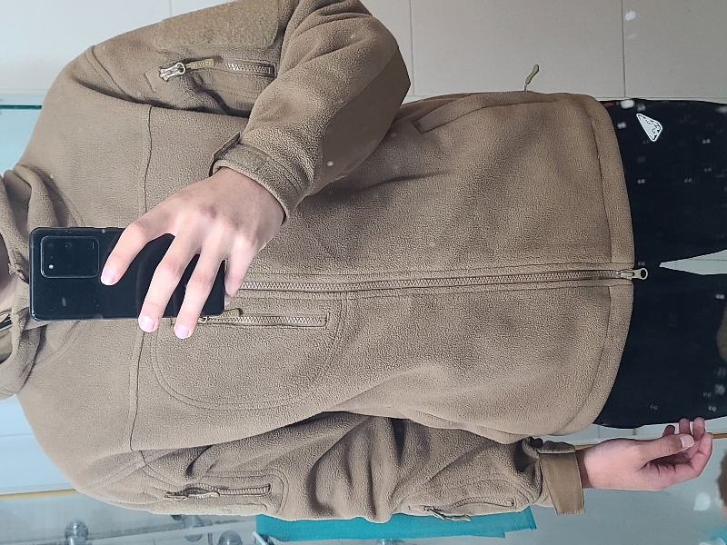 184.80.L 한사이즈 작게 하면 딱 맞습니다.