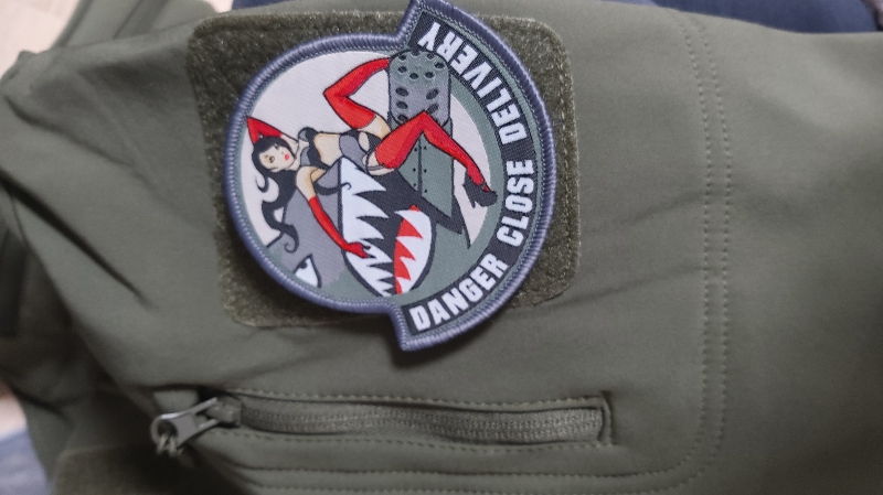 튀지도 않고 이쁩니다