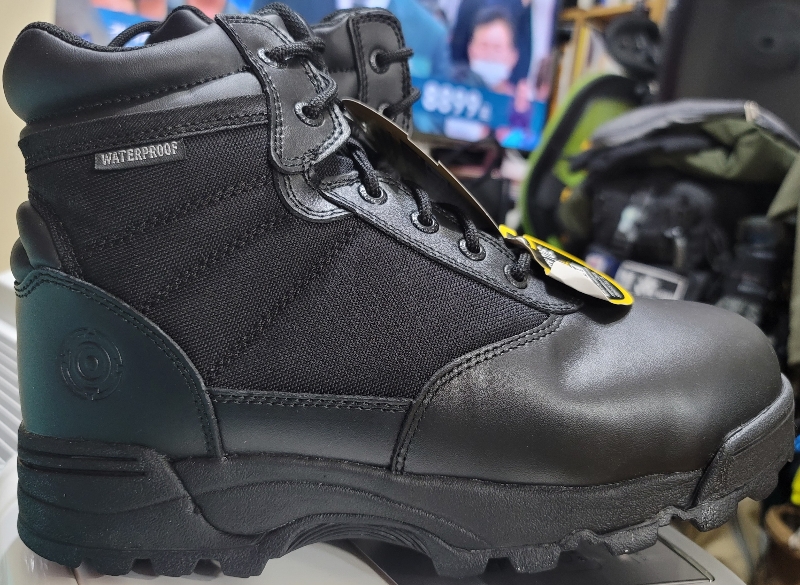 보내주신 오리지널 스와트 6인치 사이드 지퍼 방수 전술화 잘 받았습니다.