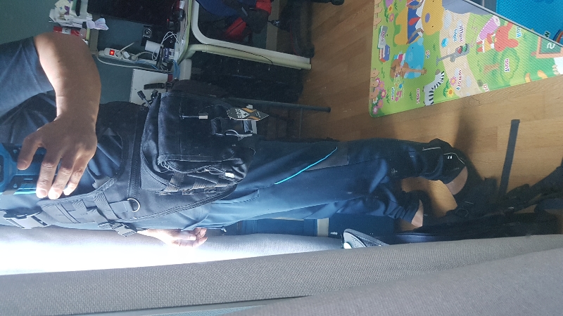 예전부터 가지고싶었던 백입니다