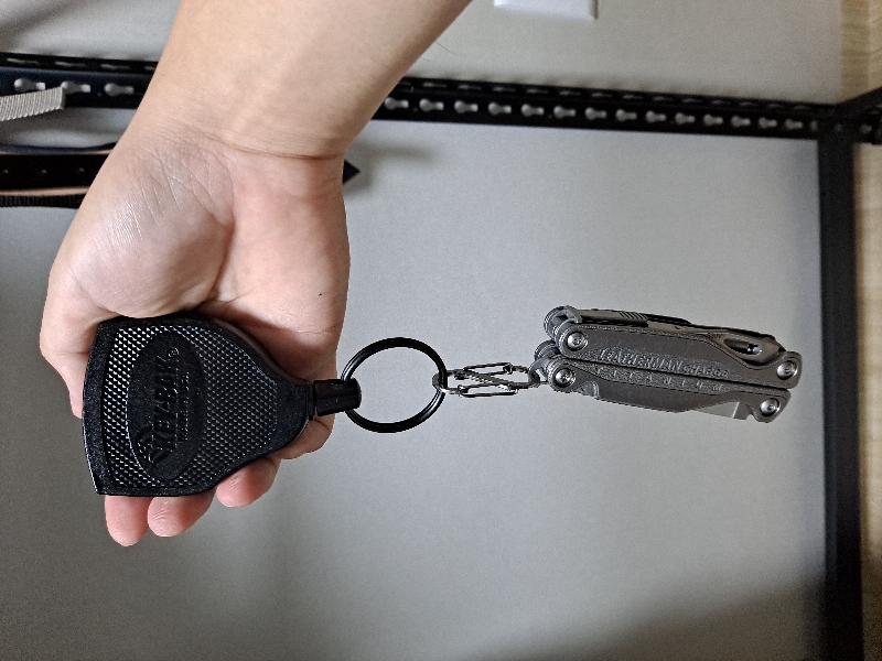 야외 활동이나 작업 할때 용도로 샀습니다.