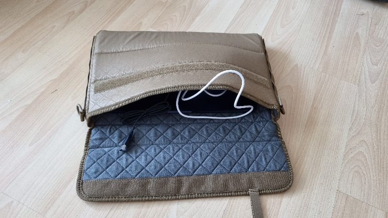 개럭시북 16인치 딱맞아요