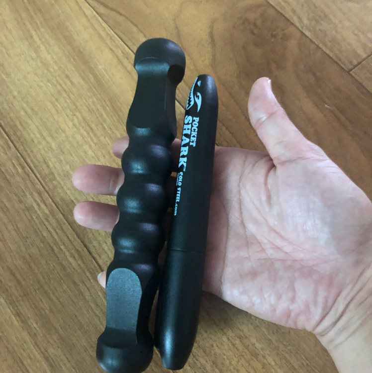 강철만큼 단단함