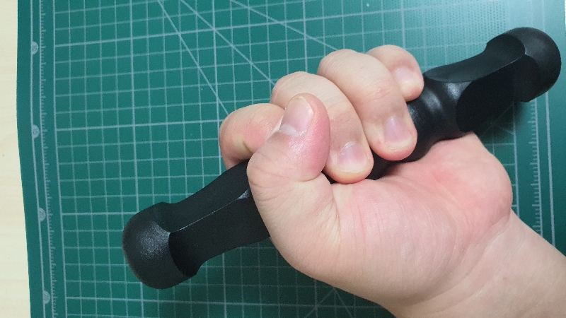 길이와 굵기가 생각보다 큽니다.