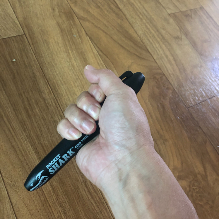 비싼 사인펜 ..ㅋㅋㅋ