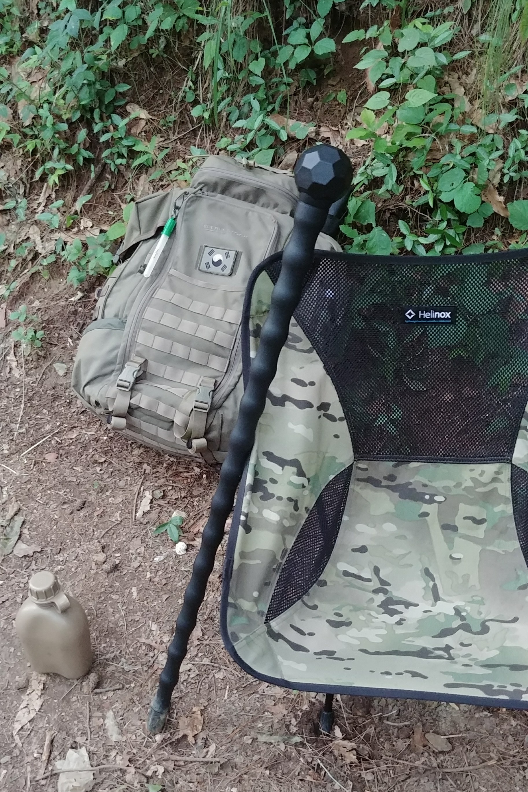 가볍고 튼튼, 등산용 호신용 다기능!!