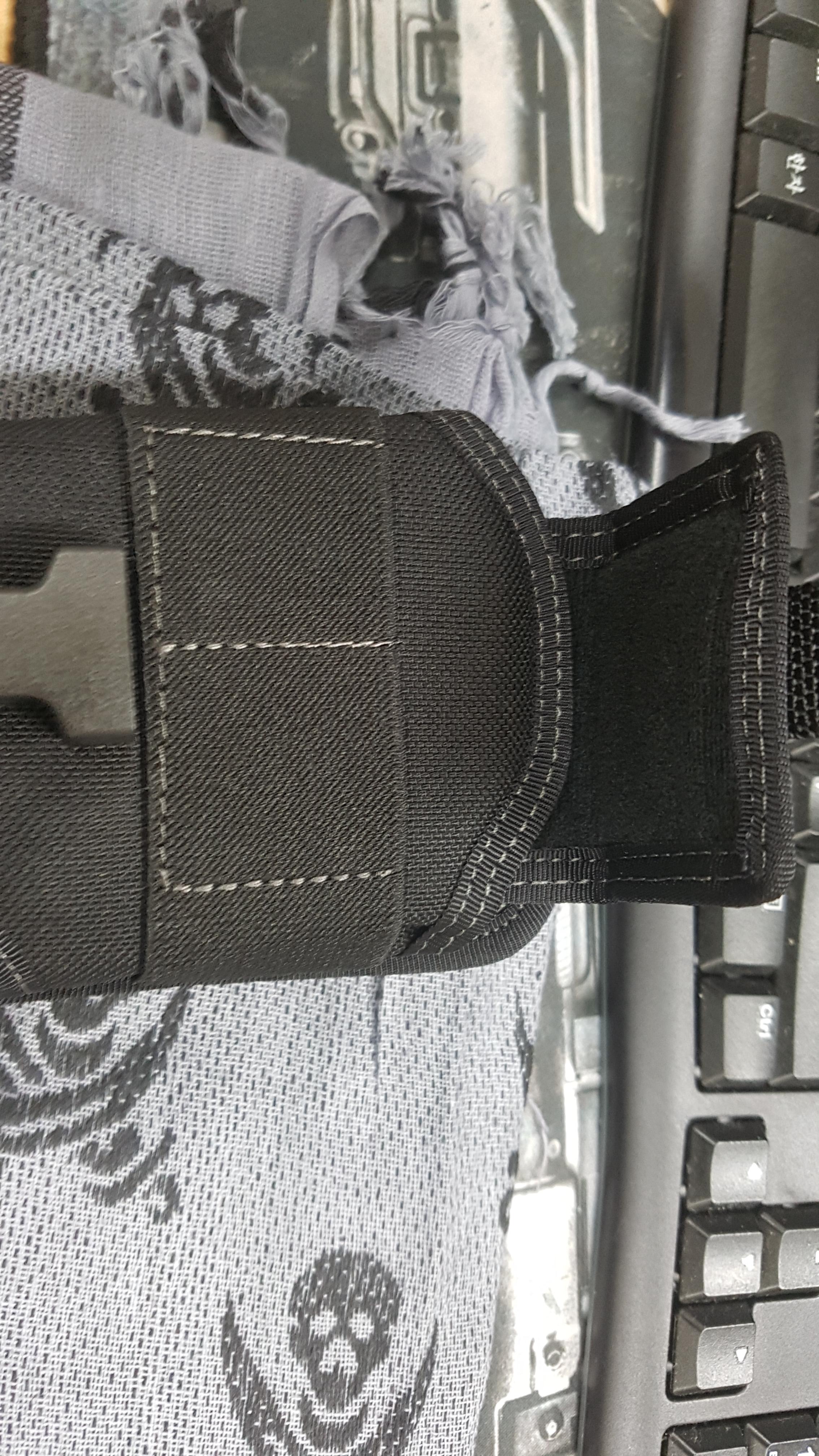 요즘 나오는 갤시리즈에는 살짝 작은거 같아요