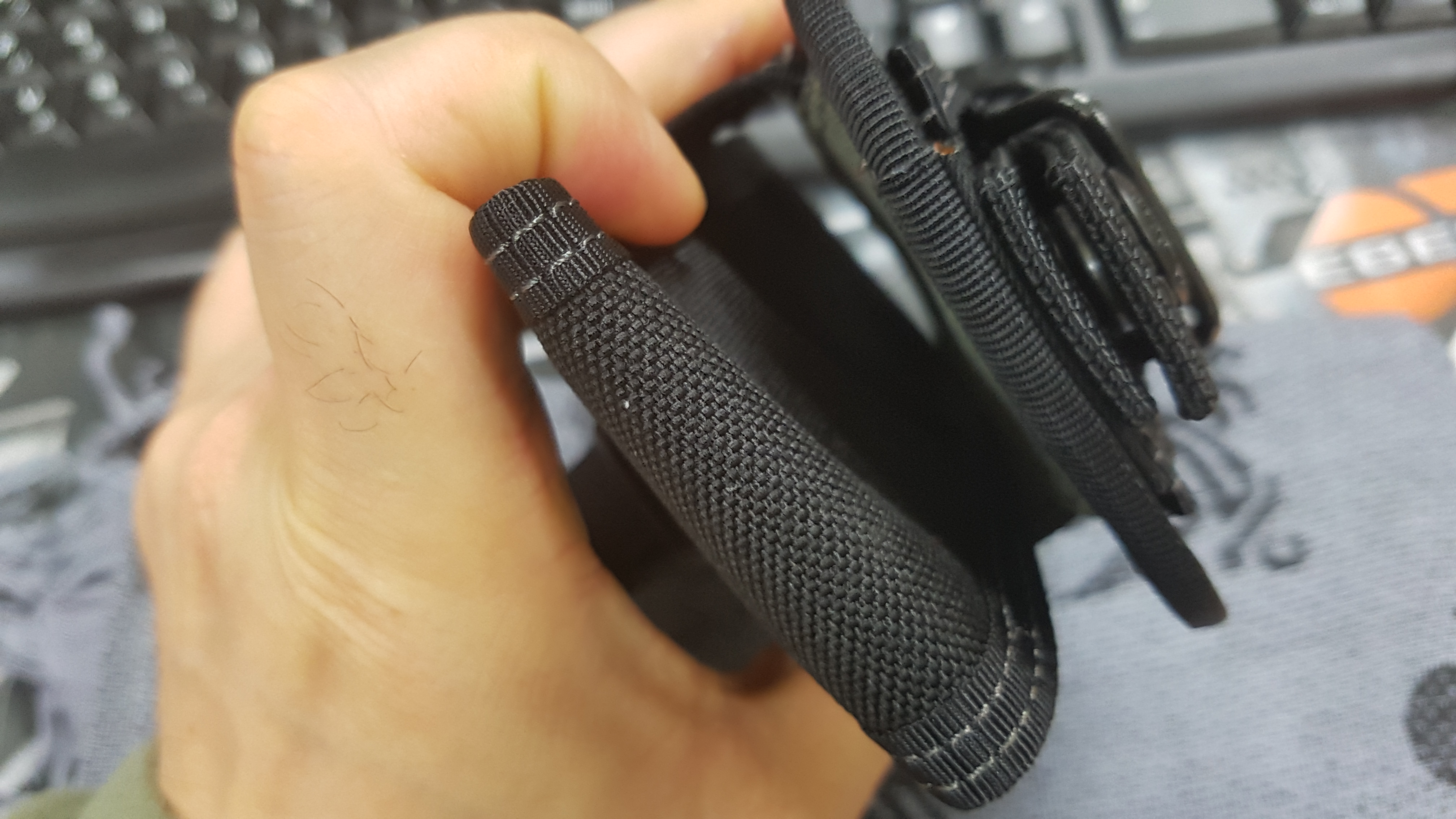 요즘 나오는 갤시리즈에는 살짝 작은거 같아요