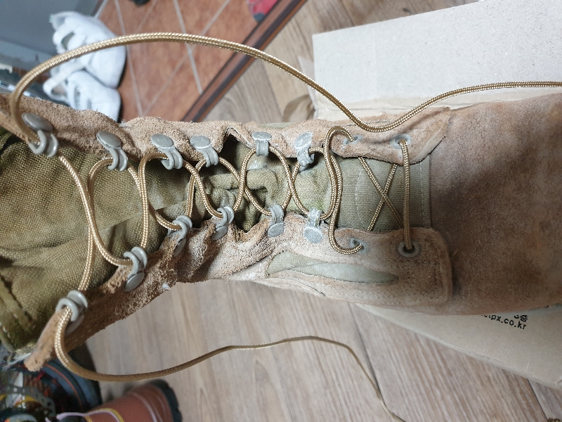 전투화끈으로 사용할려고 구매함