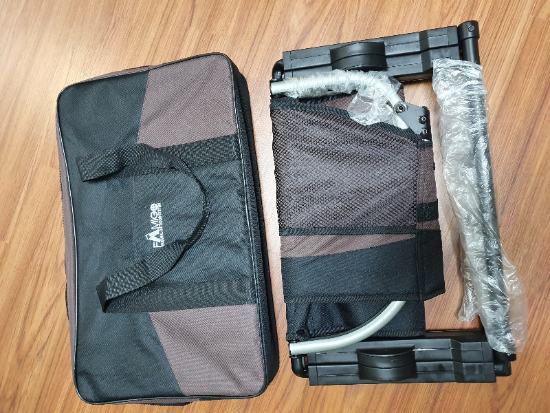 좌석 넓이가 편안한 캠핑의자