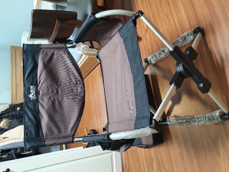 좌석 넓이가 편안한 캠핑의자