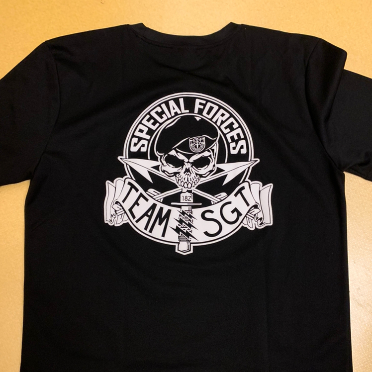 소재도 너무 좋고 자꾸 손이가는 티셔츠입니다