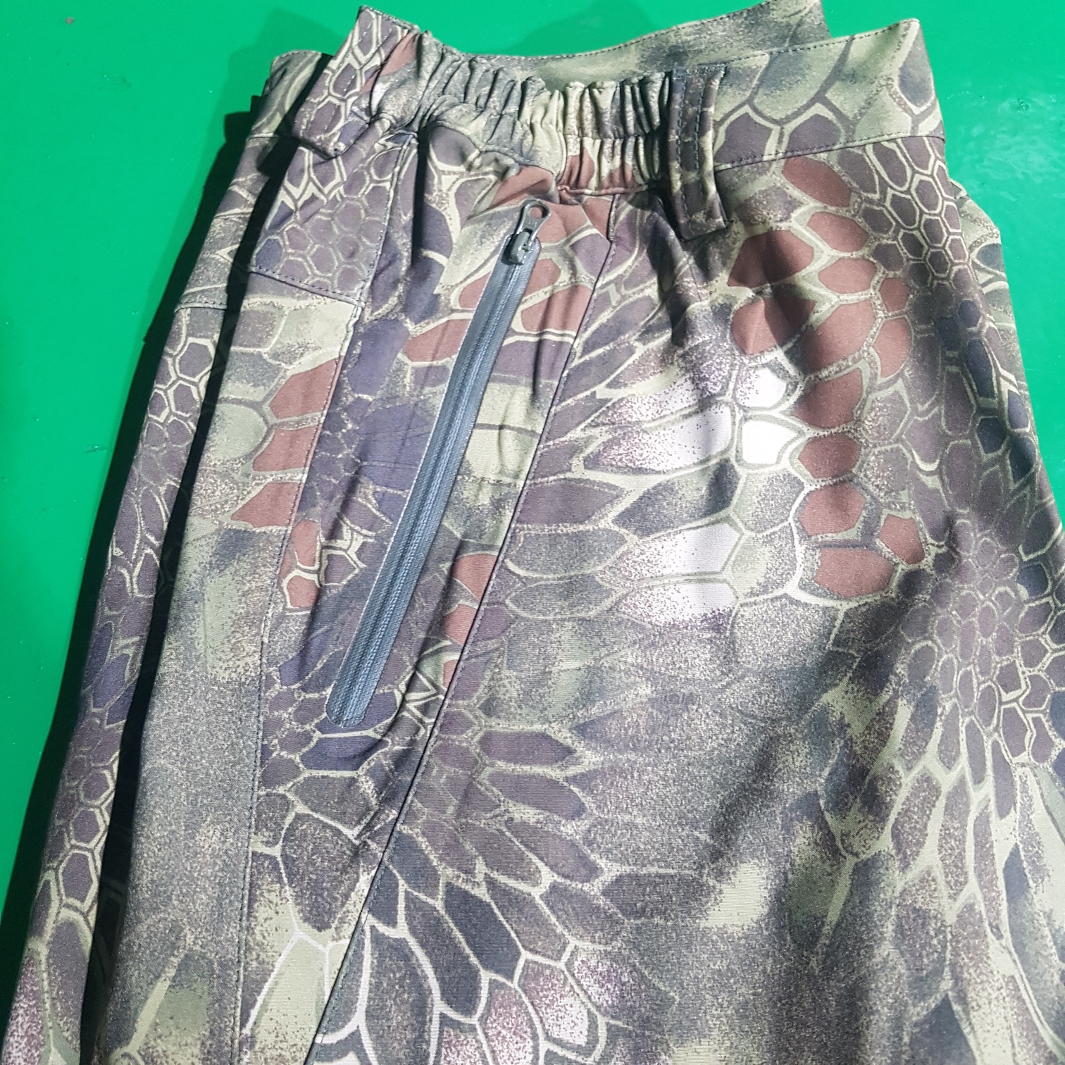 좋은 바지를 득템했네요!