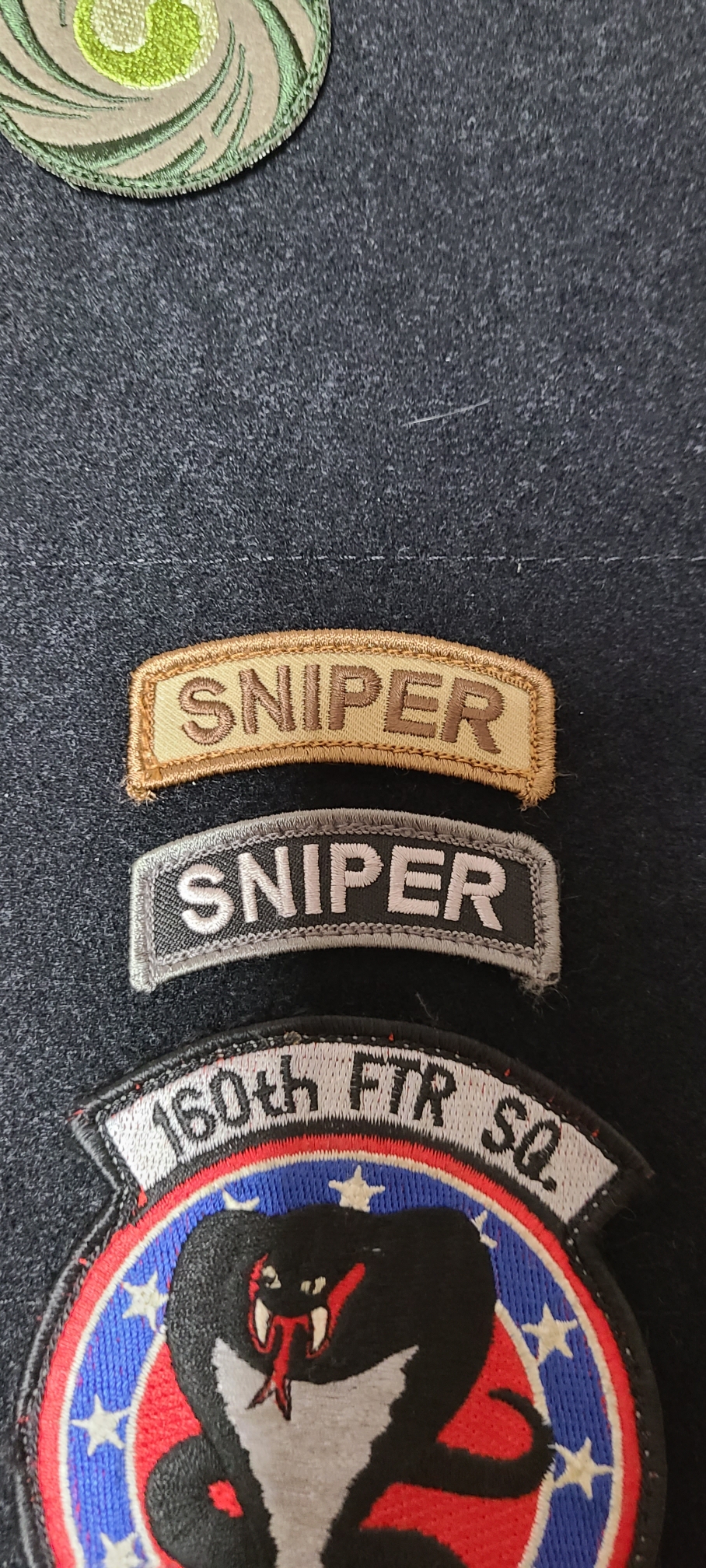 다른 부대 패치위에 붙이면 간지나요.