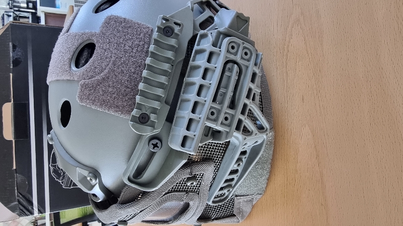 세일 기간 통해서 좋은 가격에 득템했네요~