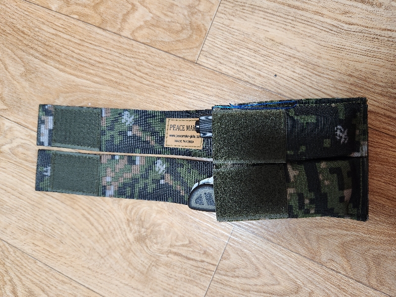 다용도 파우치로도 활용도가 매우 좋습니다.