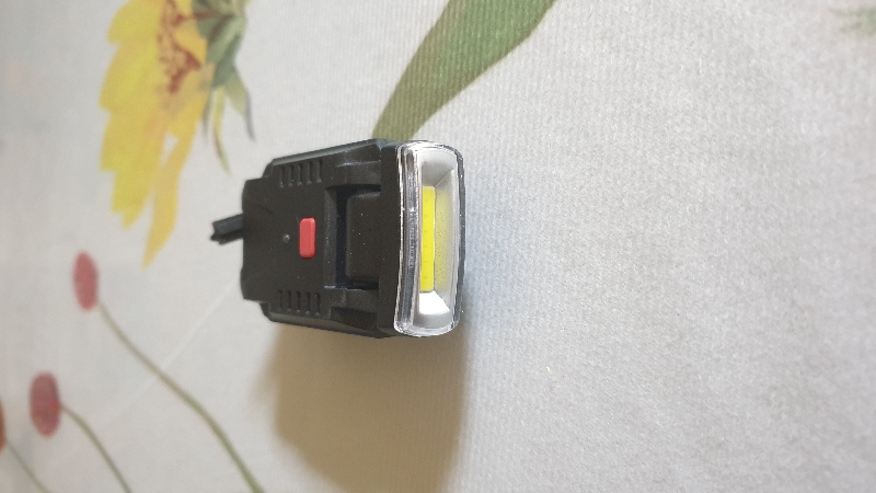 작지만 강렬한 빛