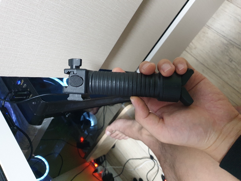 내구성? 무게? 음..