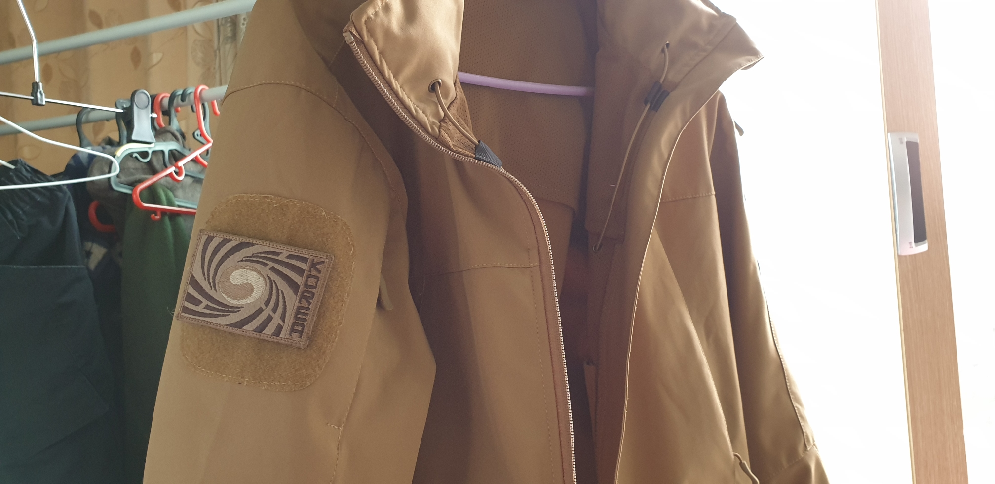 멋있는 디자인, 기능성 포켓등 강점이 많은 제품