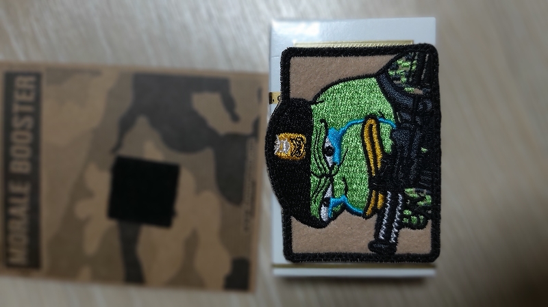 웃겨서 사봤습니다