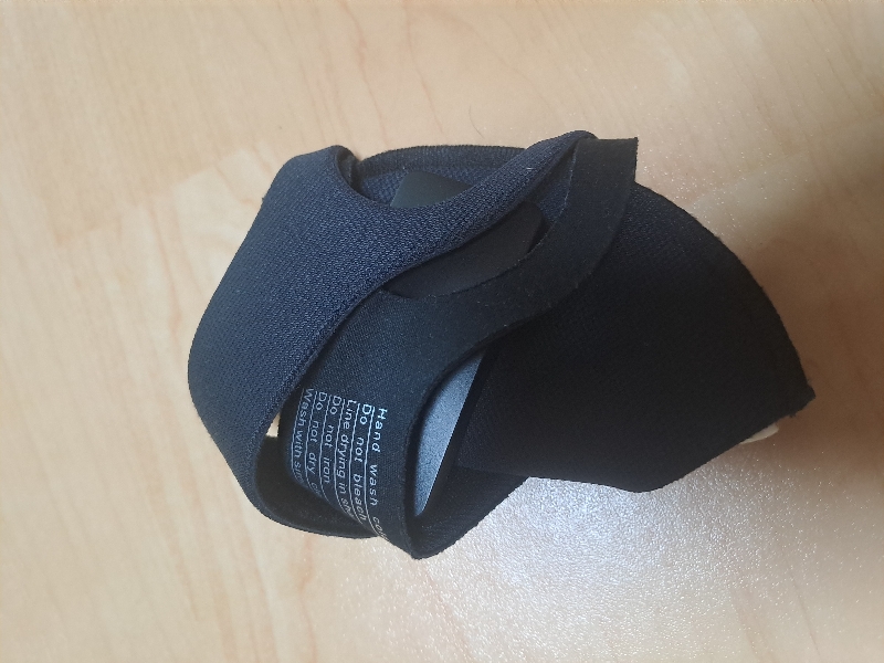 운동할때 쓰려고삿습니다.