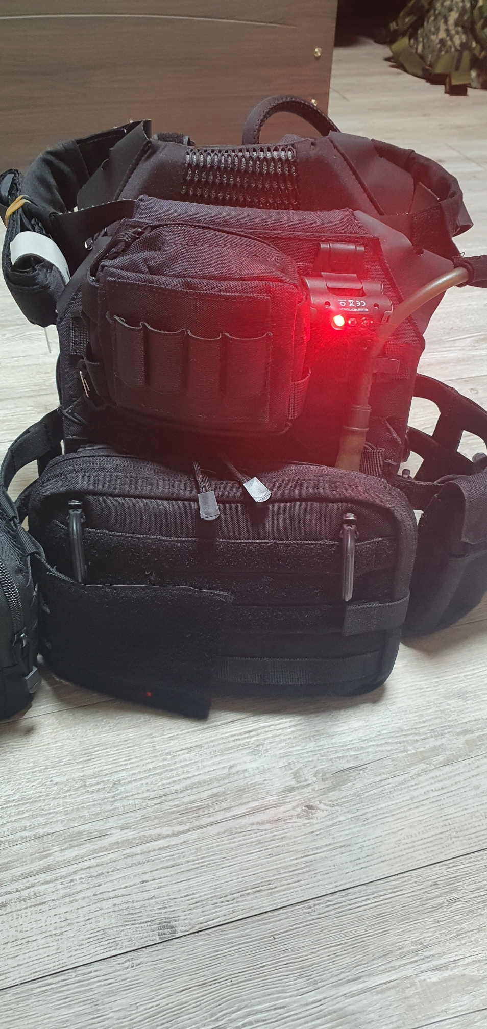 넥스토치 UL12 컴팩트 다용도 긴급용 클립라이트