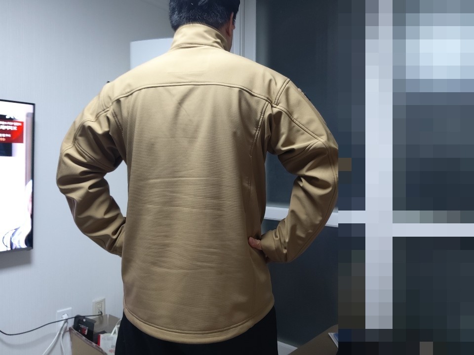 2019040622171300000004218.jpg