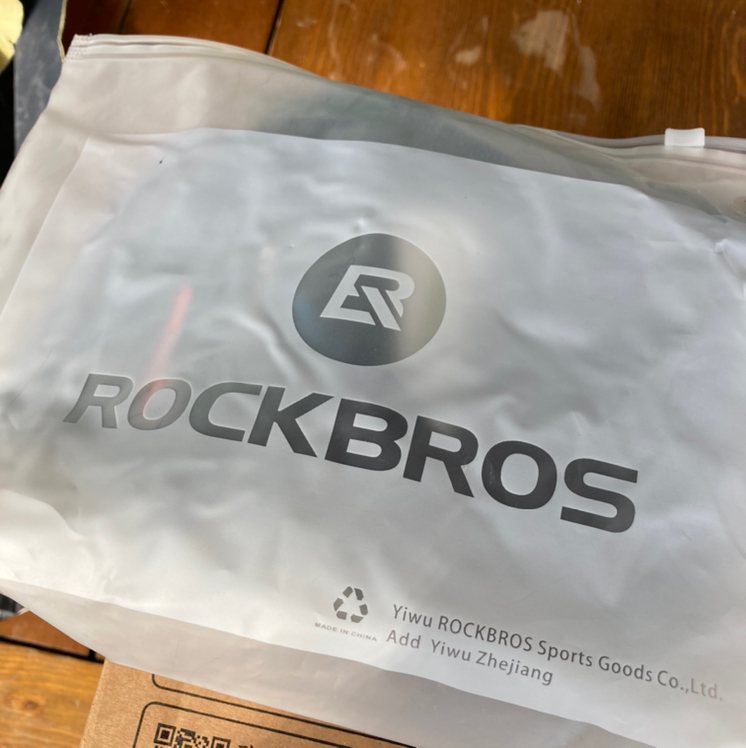 작아요~ 아주 많이~