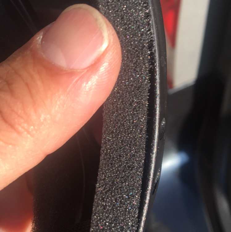 딱 그 가격만큼 합니다.