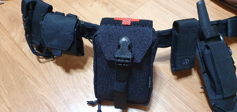 제품은 좋은데 제 예상보다 사이즈가 좀 크네요 ㅎㅎ