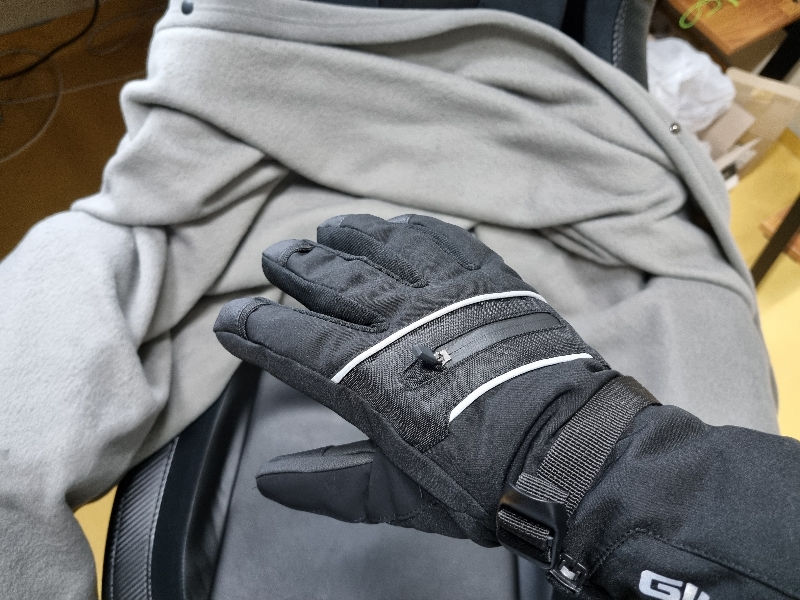 완전 두꺼운 방한장갑