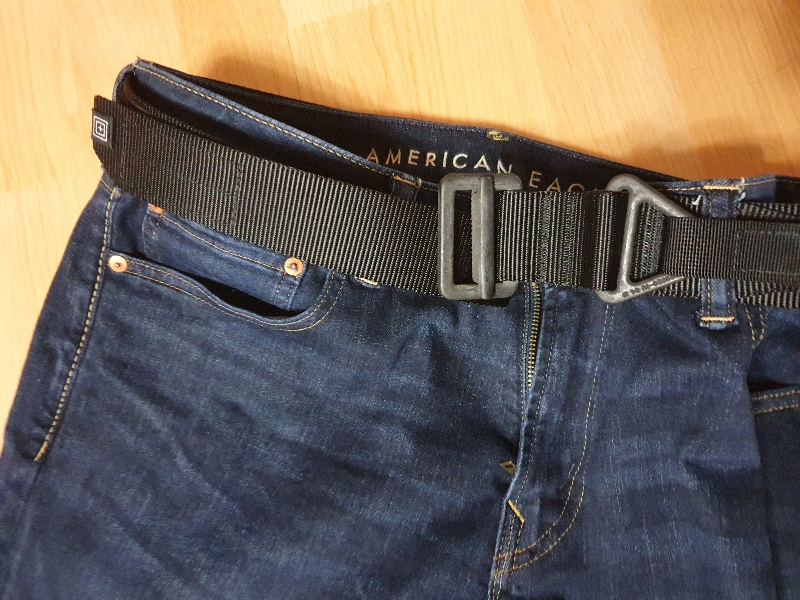 청바지를 택티쿨하게