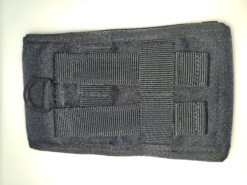 핸드폰넣고 다니면 좋네요