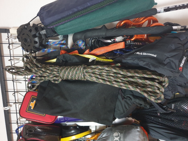 산행시 비상로프로 ....