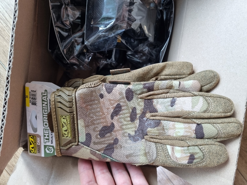 감사히 잘 쓰고있습니다~~!!