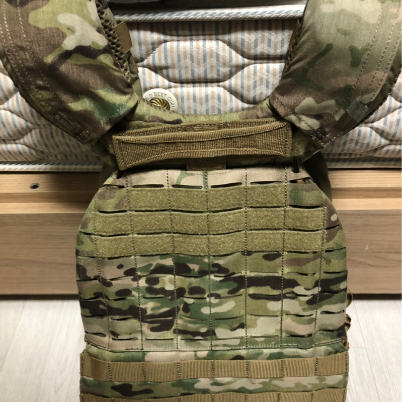 몸을 잘 잡아주는 운동용, 전술 베스트