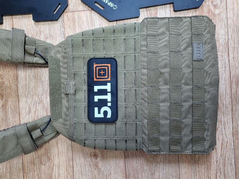 탁텍에는 뭐다?