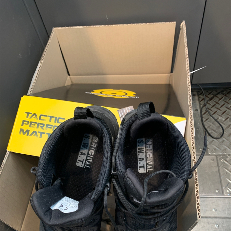 알파퓨리 6인치 전투화