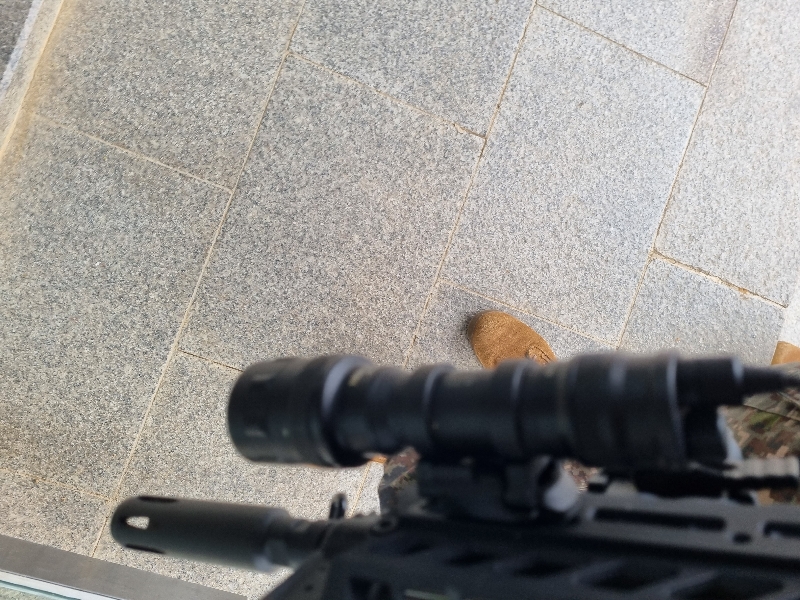 크지만 밝고ir 나와서 좋아요