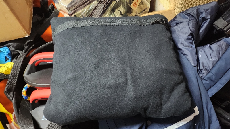 두툼하고 따뜻하네요.