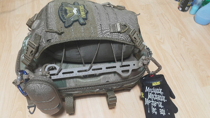 해저드4 하드포인트 기어 레일 장착예