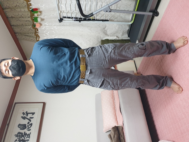 개성 만점 일상복으로...