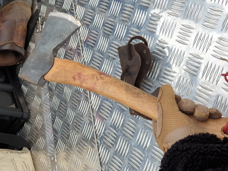 캠핑에 필수 아이템...