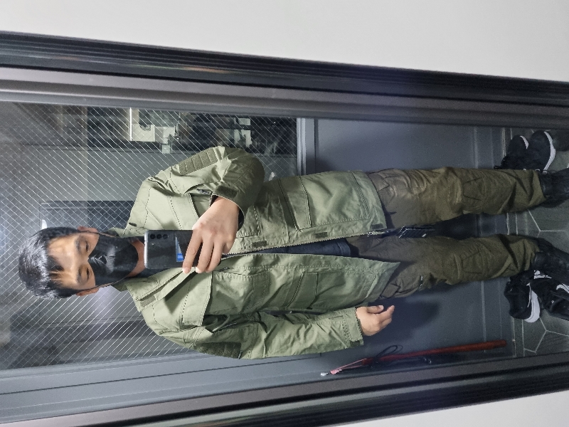 사파리  자켓 마음에 듭니다